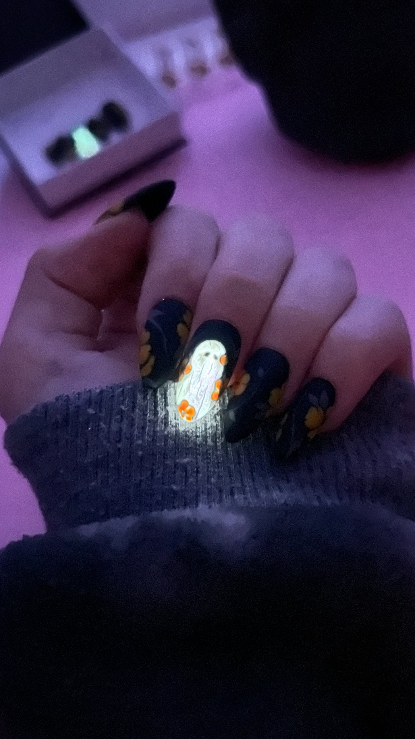 Glowy Ghosts | Glow In Dark | Halloween Custom Press On Nails