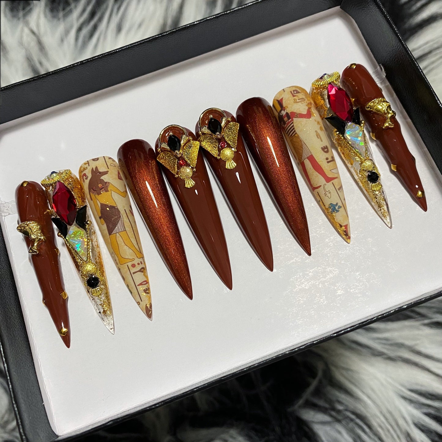 DIPPY COW NAILS