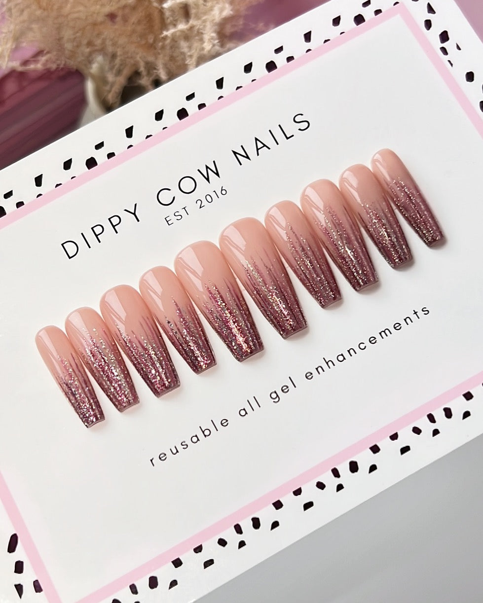 DIPPY COW NAILS