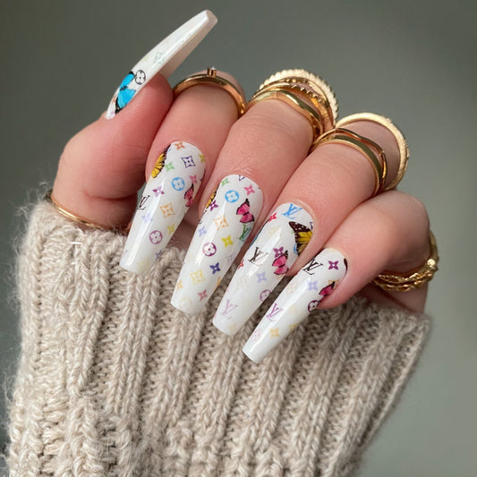 DIPPY COW NAILS