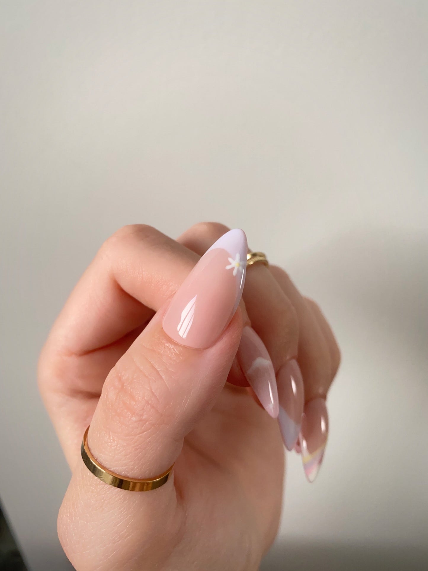 DIPPY COW NAILS