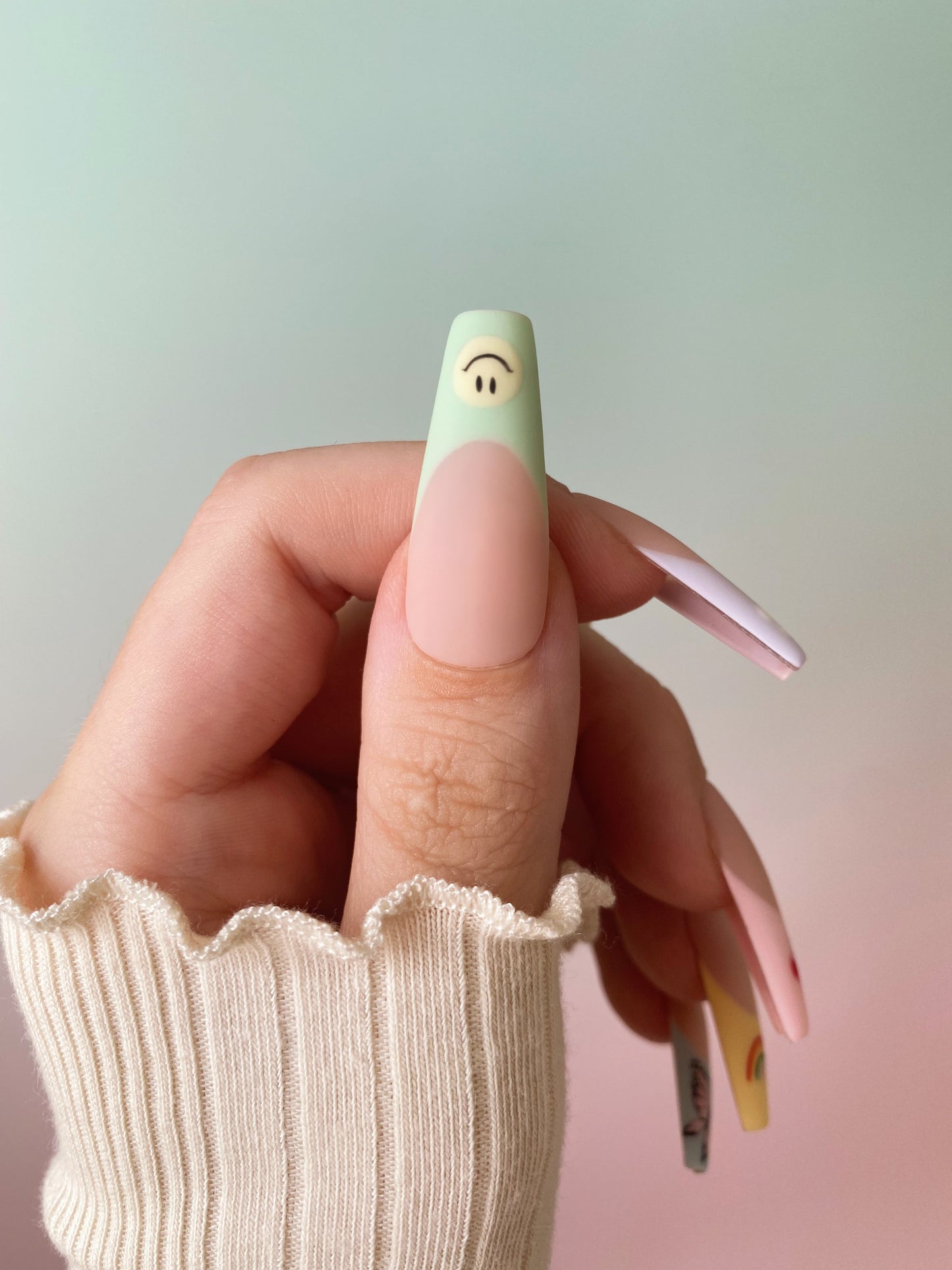 DIPPY COW NAILS