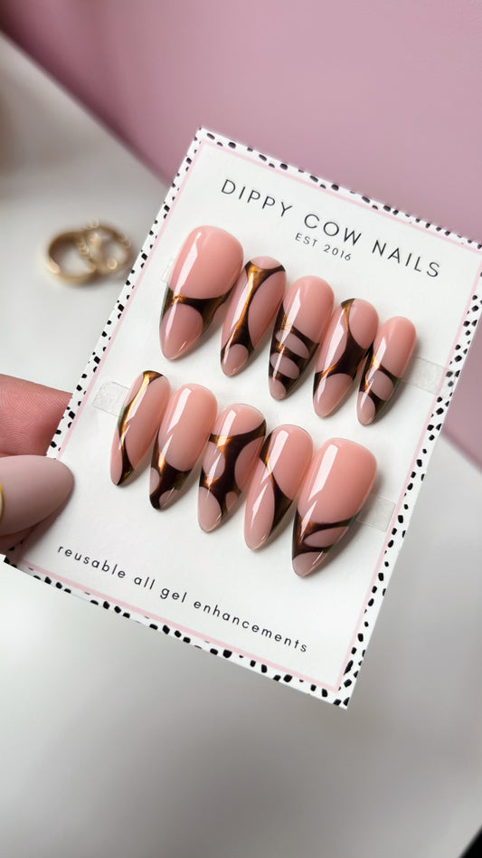 DIPPY COW NAILS