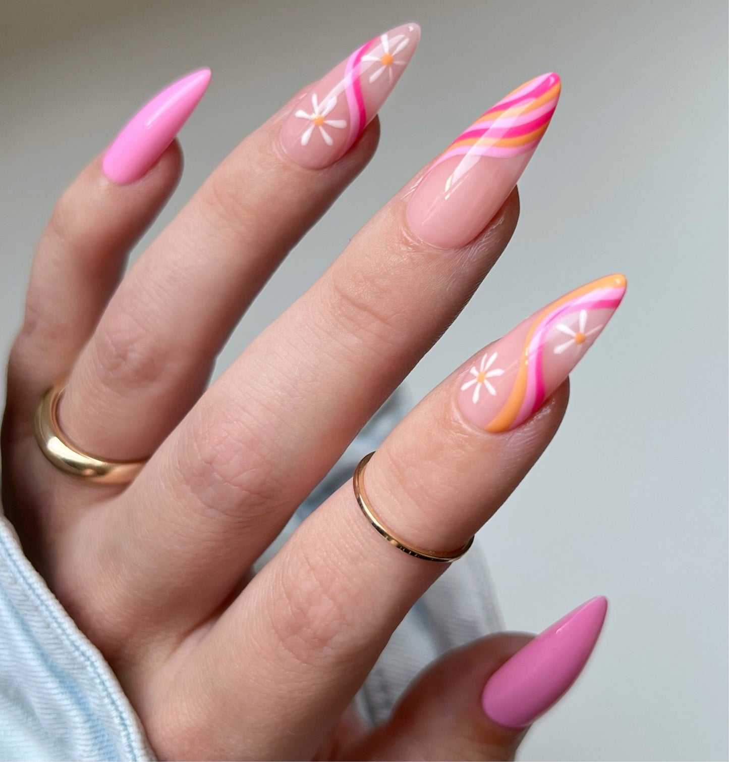 DIPPY COW NAILS
