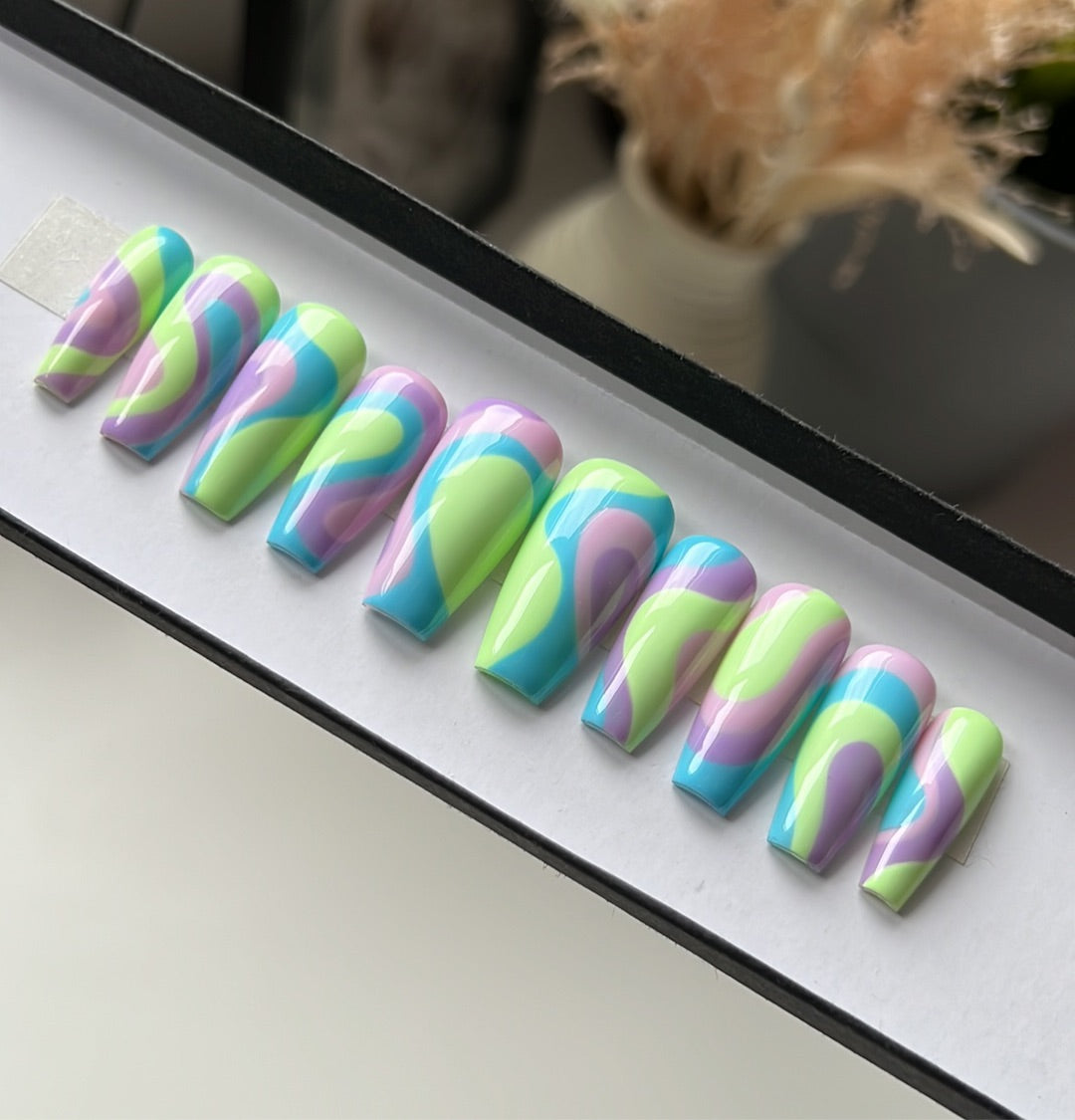 DIPPY COW NAILS