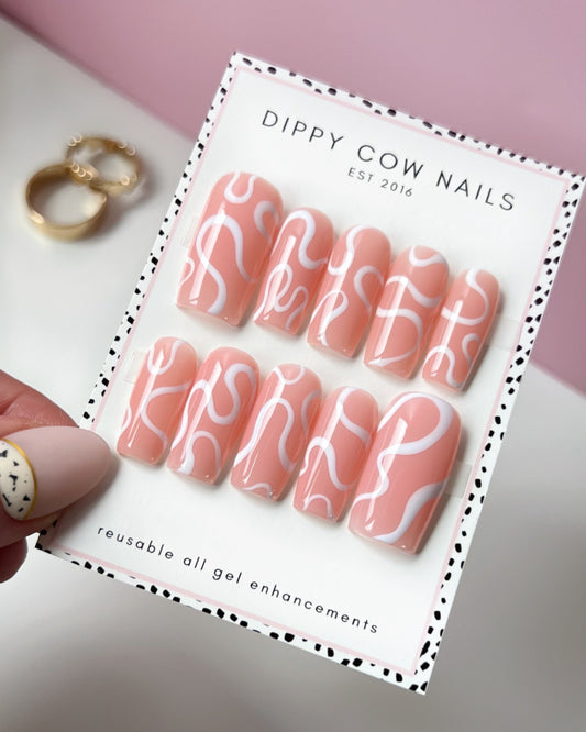  DIPPY COW NAILS