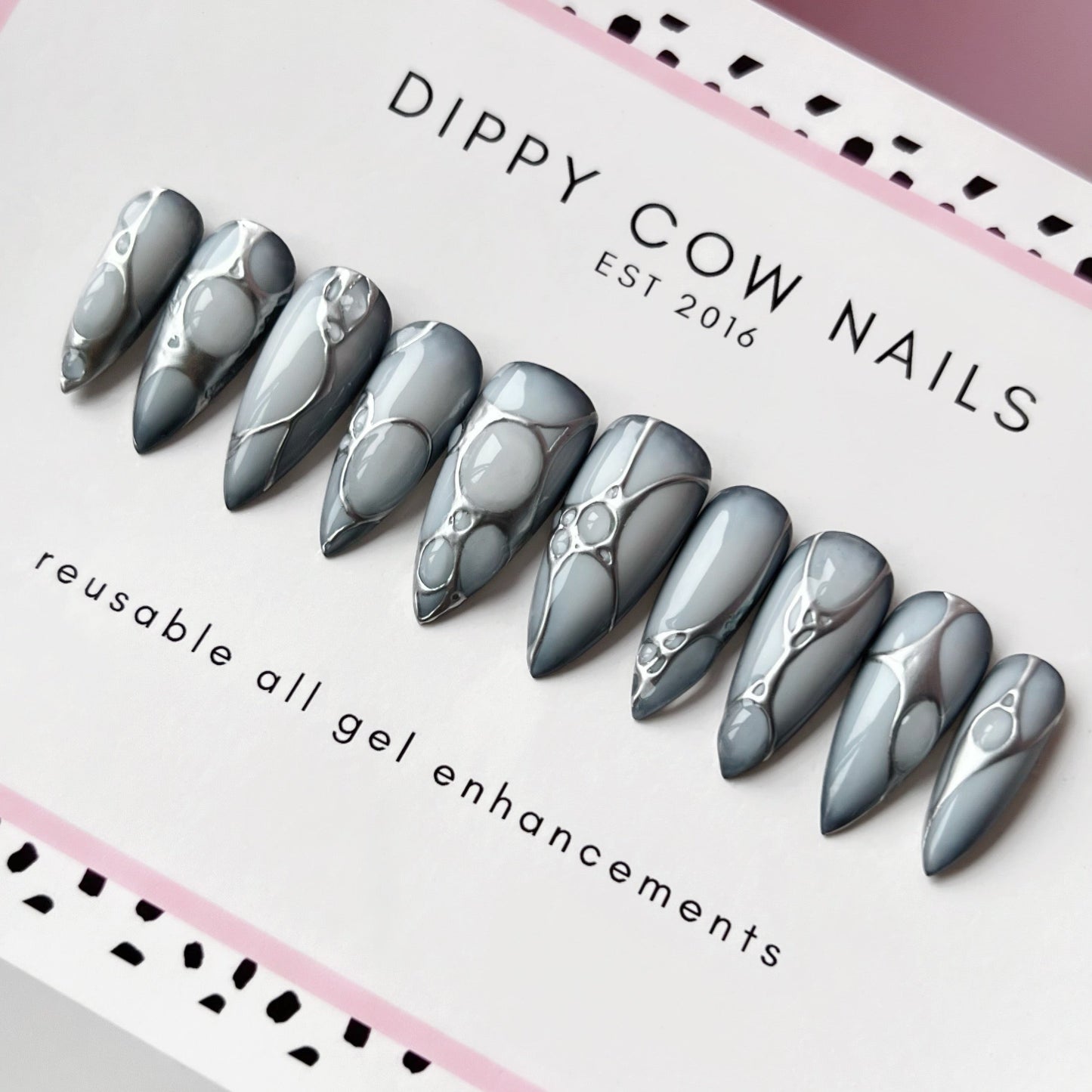  DIPPY COW NAILS