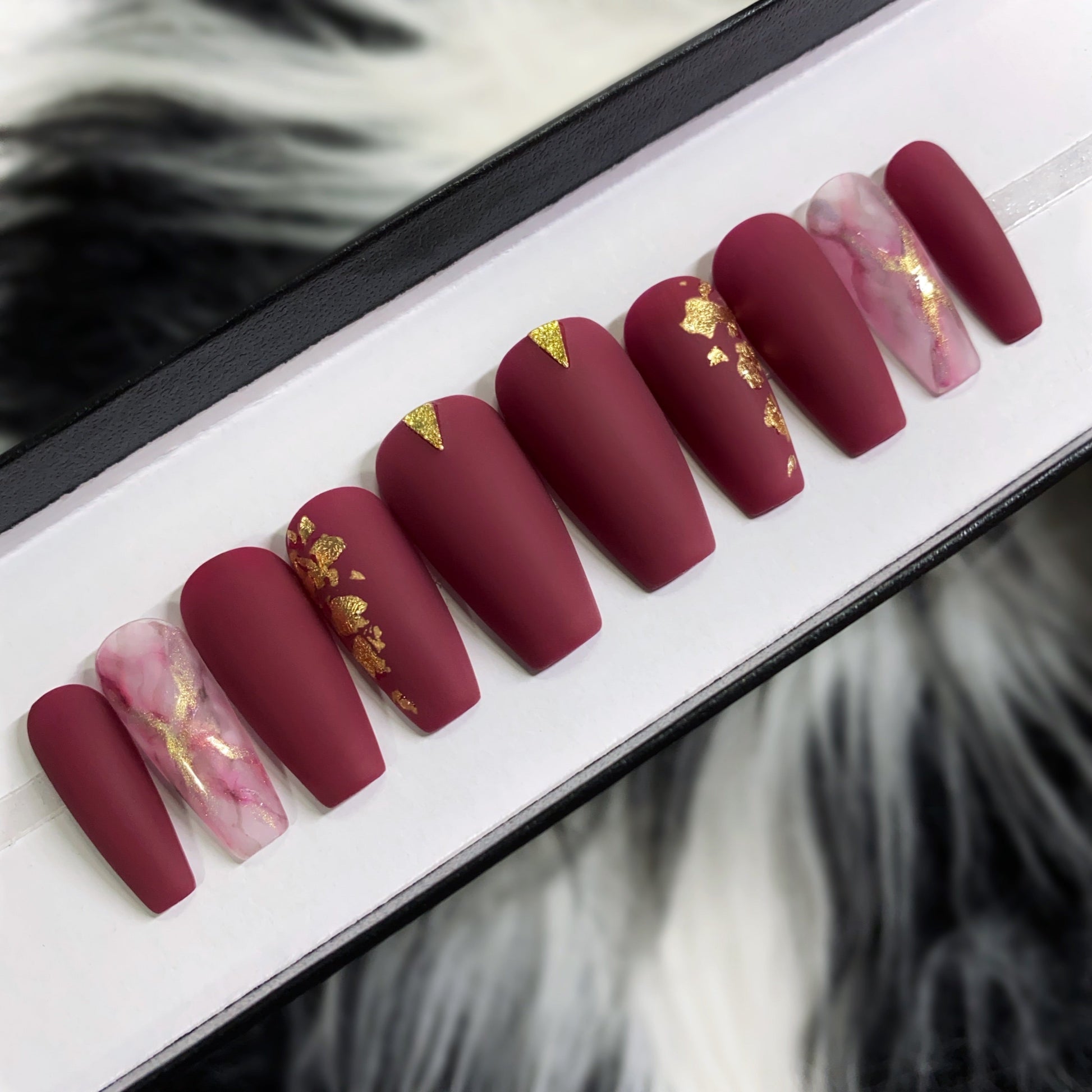 Gold Flake Red Marble Luxury Press-On Nails